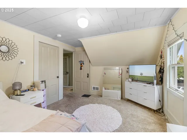 $515,000 | 15745 Southeast McKinley Avenue, Clackamas, OR 97015