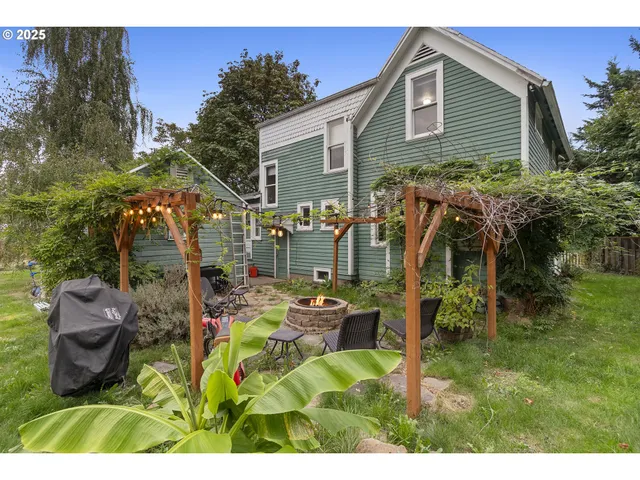 $515,000 | 15745 Southeast McKinley Avenue, Clackamas, OR 97015