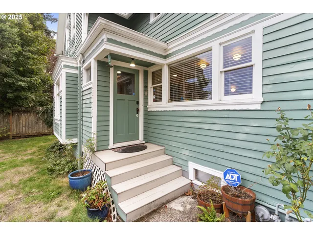 $515,000 | 15745 Southeast McKinley Avenue, Clackamas, OR 97015