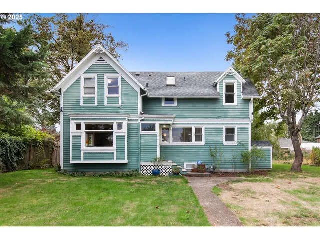 $515,000 | 15745 Southeast McKinley Avenue, Clackamas, OR 97015