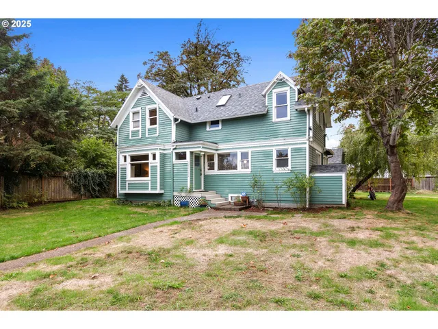 $515,000 | 15745 Southeast McKinley Avenue, Clackamas, OR 97015