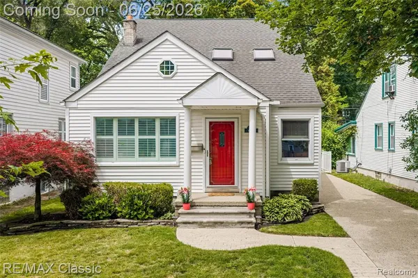 $515,000 | 605 Fernwood Road, Royal Oak, MI 48067