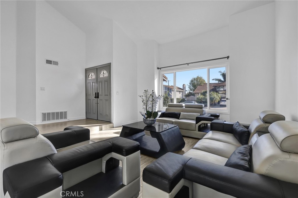 28661 Charreadas Laguna Niguel, CA 92677 - Photo 28 of 29 a living room with furniture