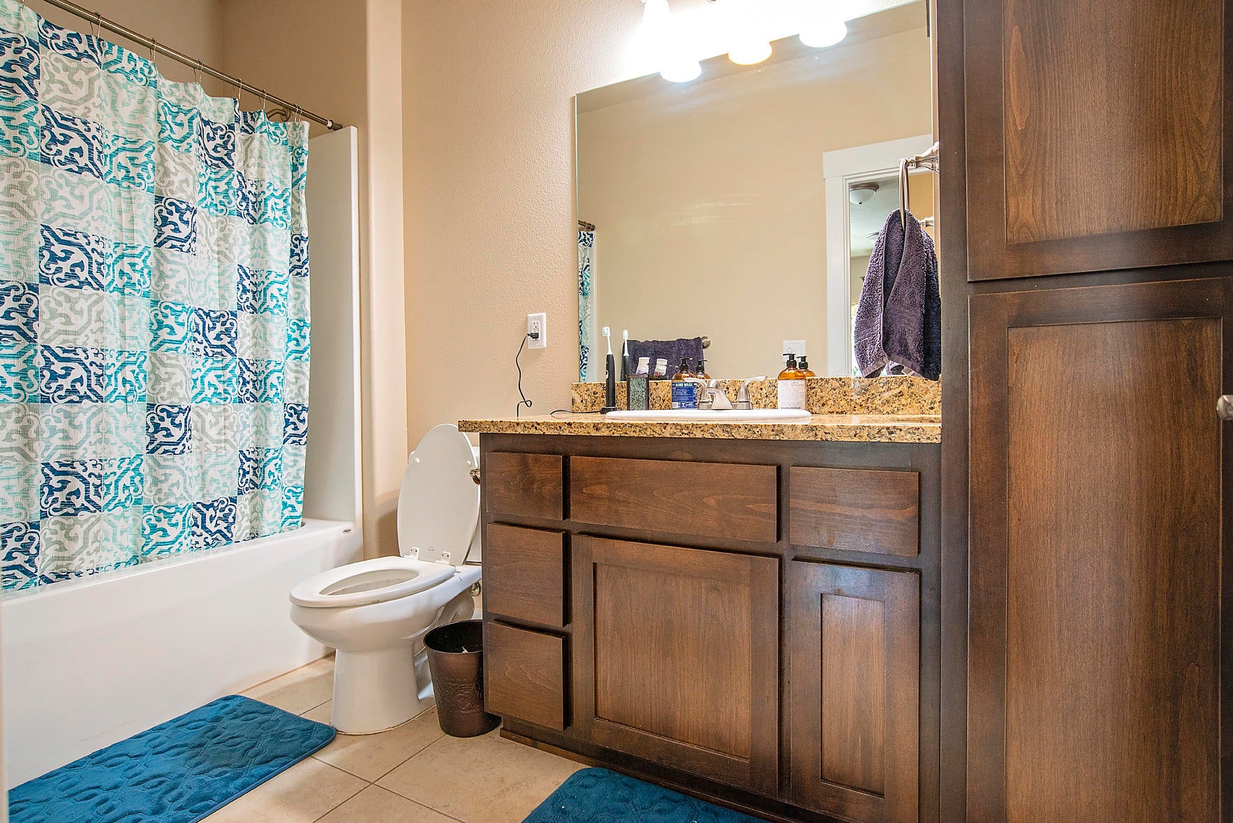 391 Live Oak Loop Central Point, OR 97502 - Photo 11 of 16 Live Oak_004