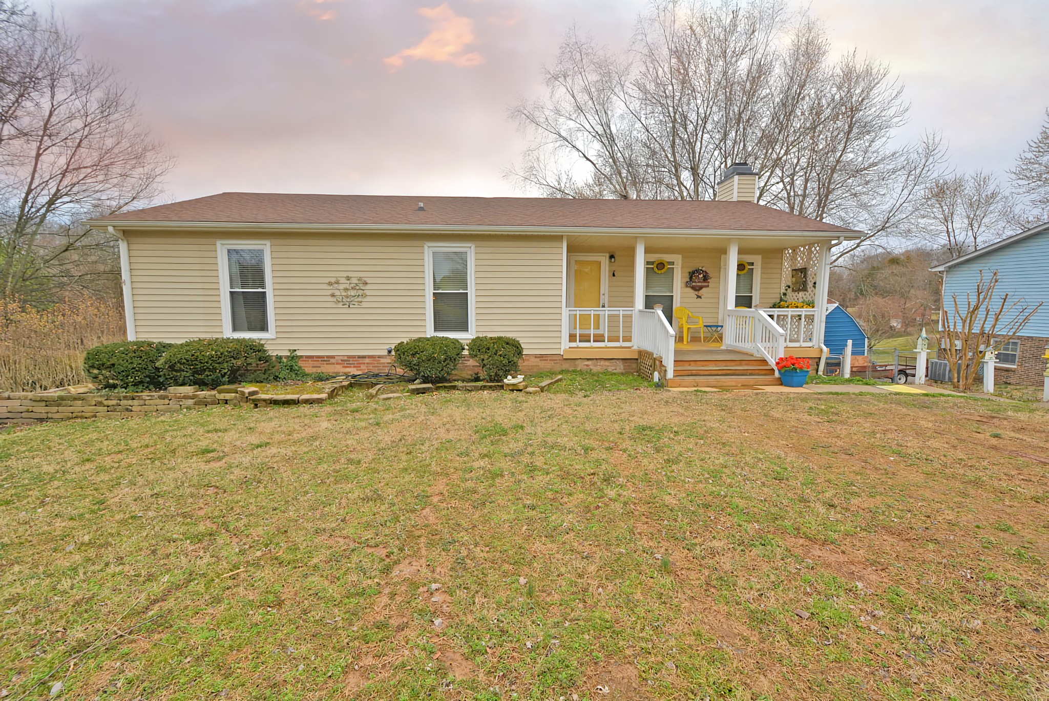 706 Rossview Road Clarksville, TN 37043 - Photo 1 of 19 Gallery Image 1
