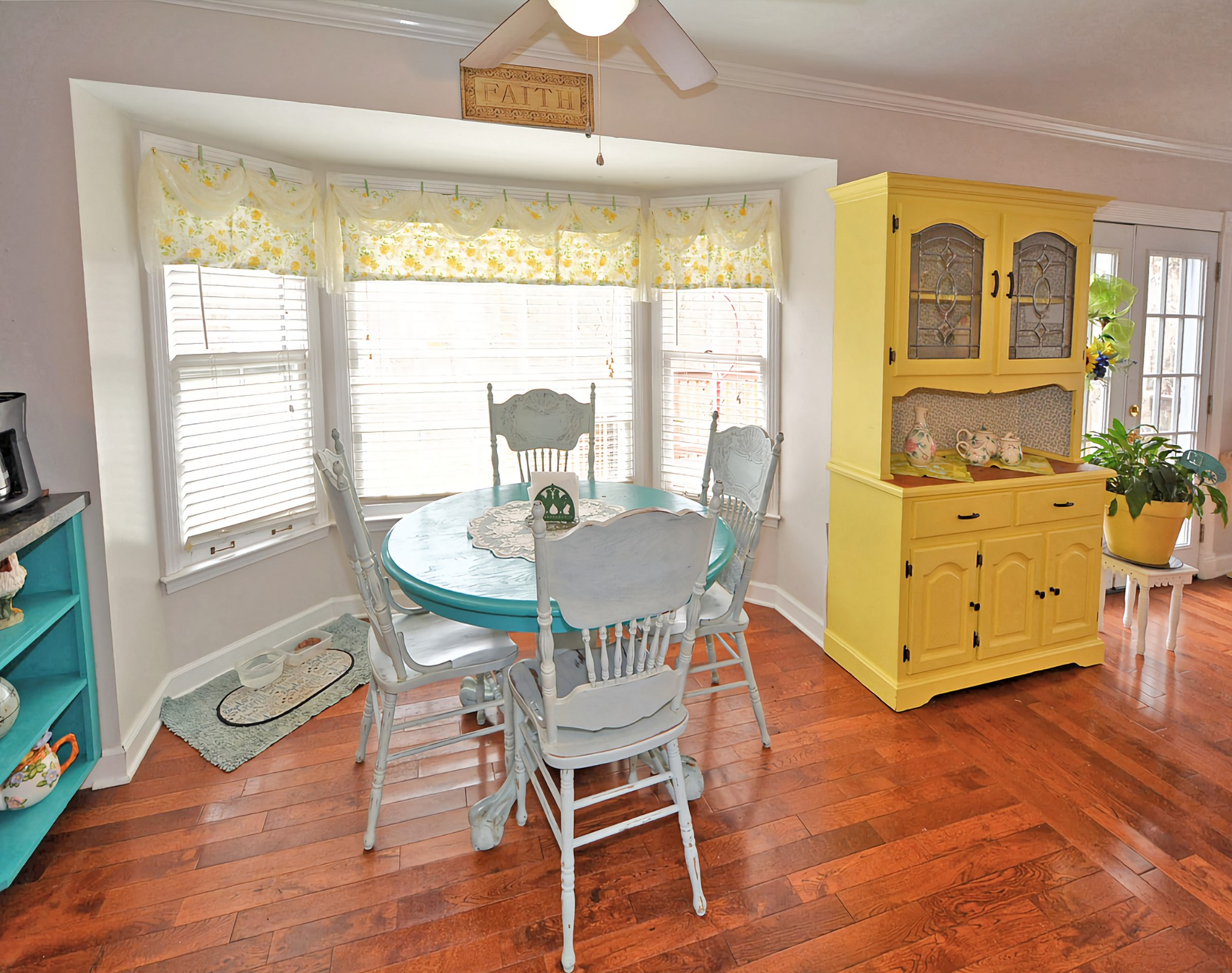 706 Rossview Road Clarksville, TN 37043 - Photo 5 of 19 Gallery Image 5