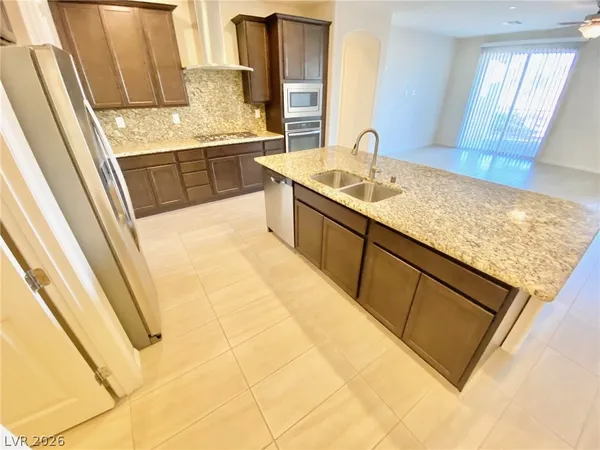 $2,350 | 1144 Barby Springs Avenue, Henderson, NV 89014