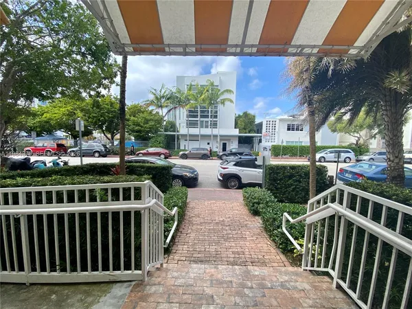 $2,200 | 1521 Lenox Avenue, Unit 106, Miami Beach, FL 33139