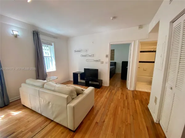 $2,200 | 1521 Lenox Avenue, Unit 106, Miami Beach, FL 33139