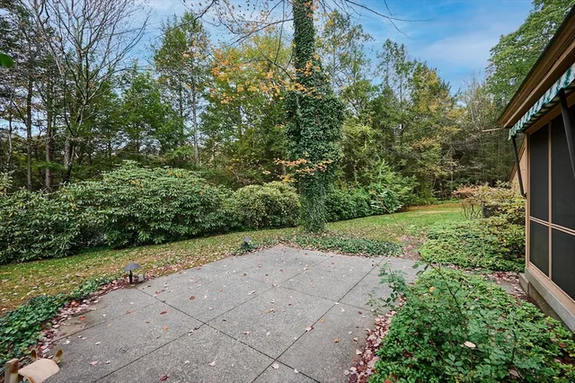 $625,000 | 72 Meadowwood Drive, Greenfield, MA 01301