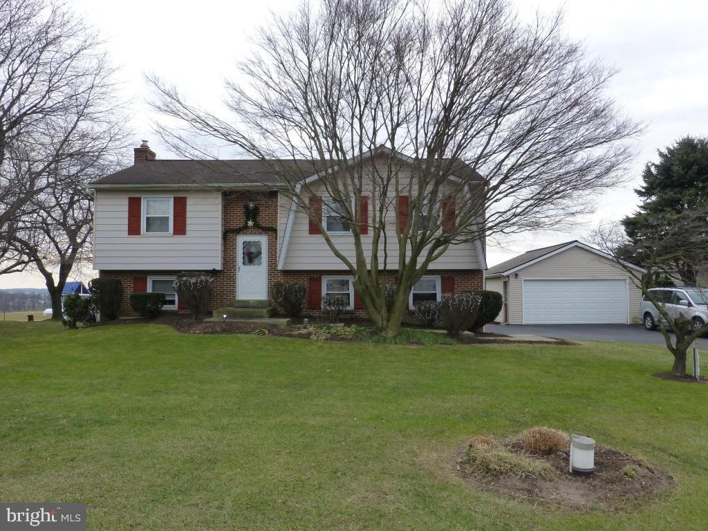 4137 White Oak Road Paradise, PA 17562 - Photo 2 of 54 Gallery Image 2