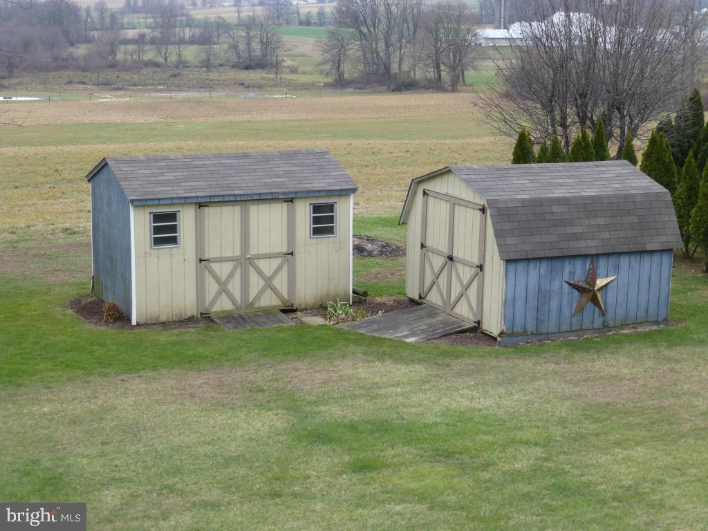 4137 White Oak Road Paradise, PA 17562 - Photo 10 of 54 Gallery Image 10