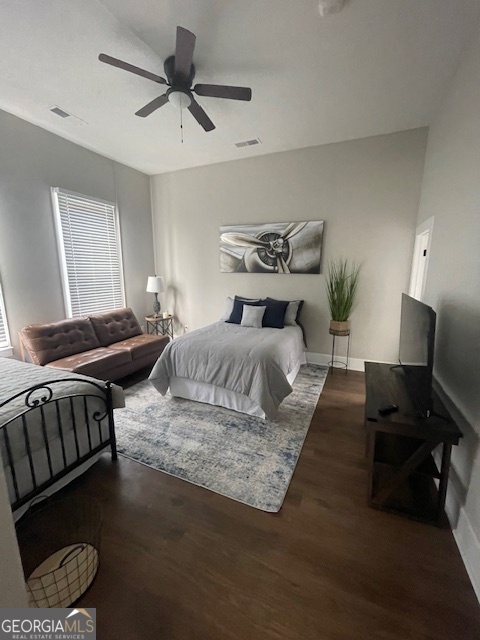2001 Hamilton Road Columbus, GA 31904 - Photo 18 of 23 a living room with furniture and a lamp