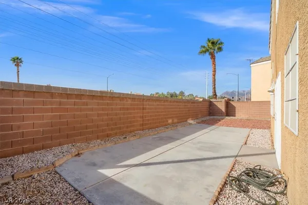 $2,195 | 8141 Dartmoor Avenue, Las Vegas, NV 89129