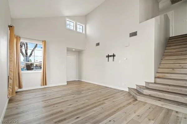 $2,195 | 8141 Dartmoor Avenue, Las Vegas, NV 89129