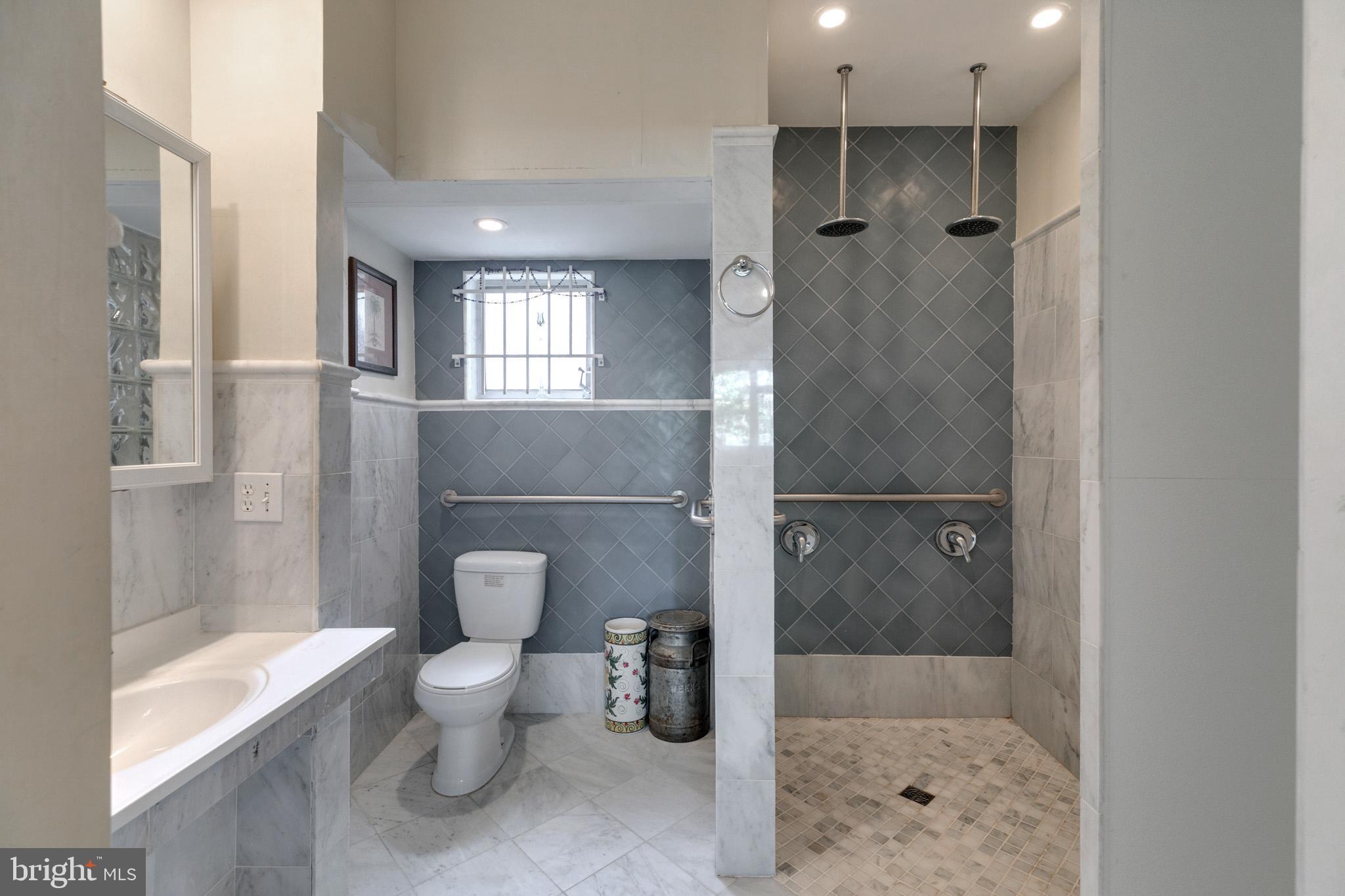 723 Reed Street Philadelphia, PA 19147 - Photo 5 of 20 Gallery Image 5