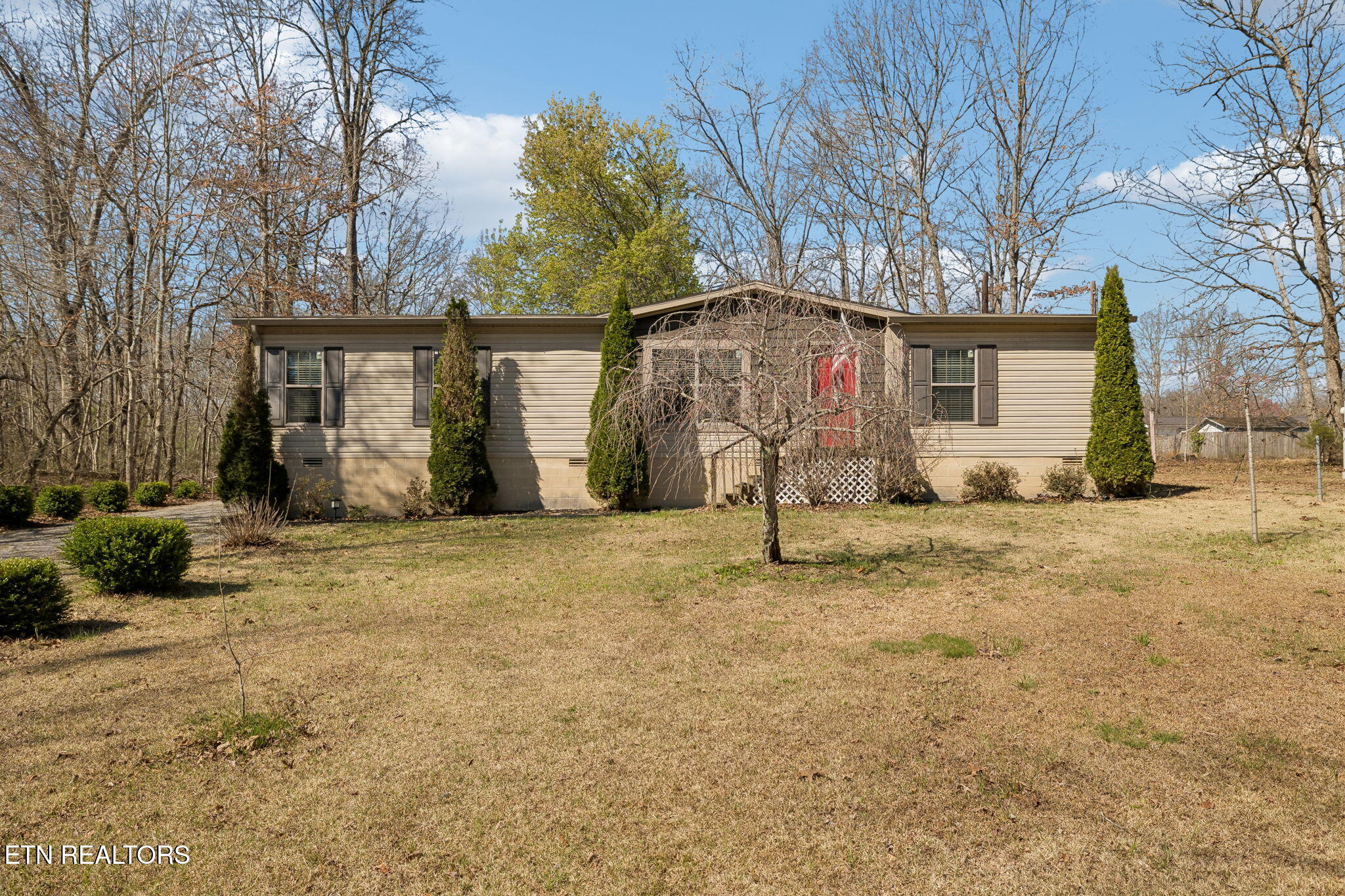 89 Poplar Drive Beechgrove, TN 37018 - Photo 4 of 37 2-89 Poplar Dr - 002