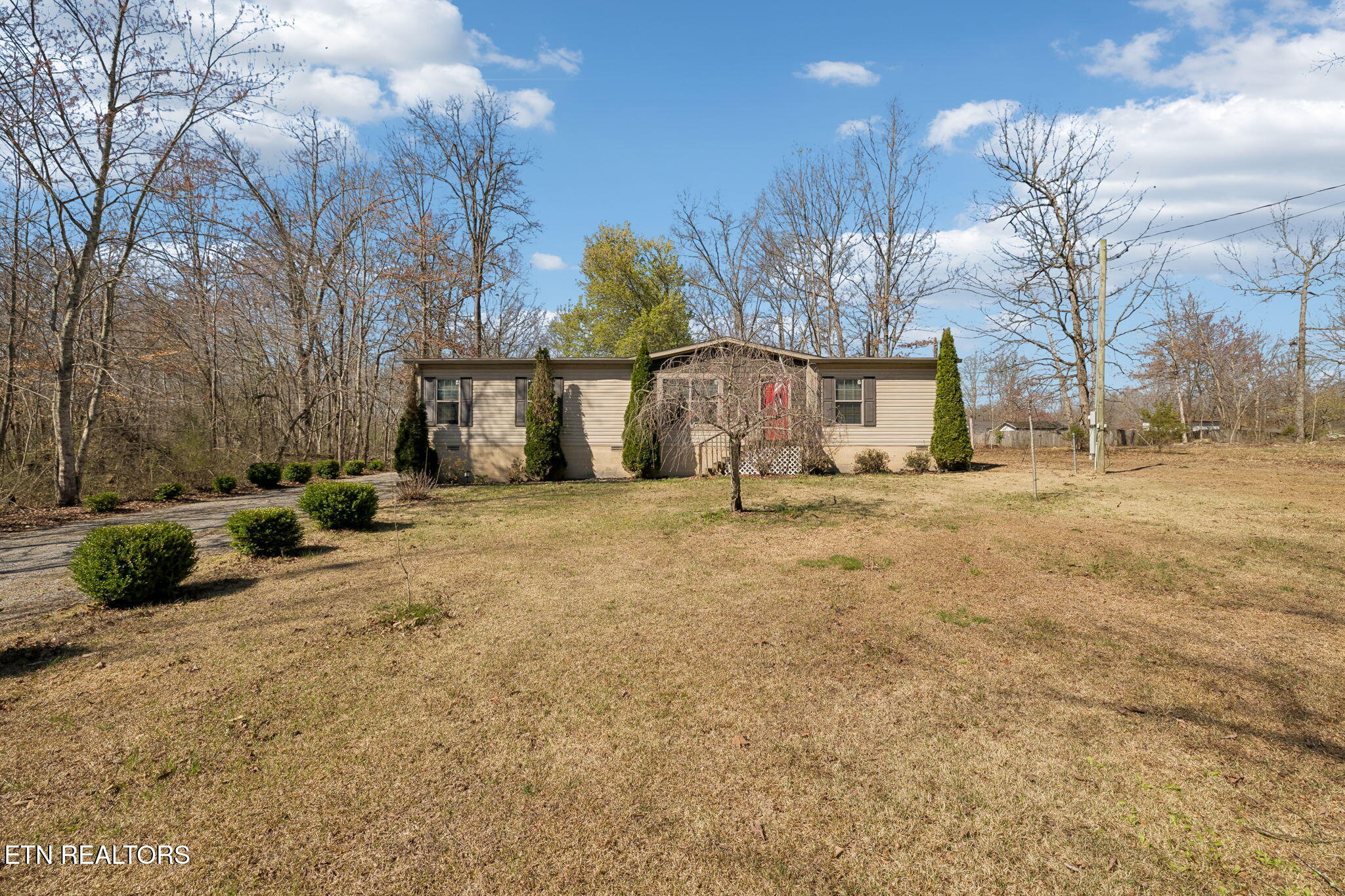 89 Poplar Drive Beechgrove, TN 37018 - Photo 5 of 37 3-89 Poplar Dr - 003