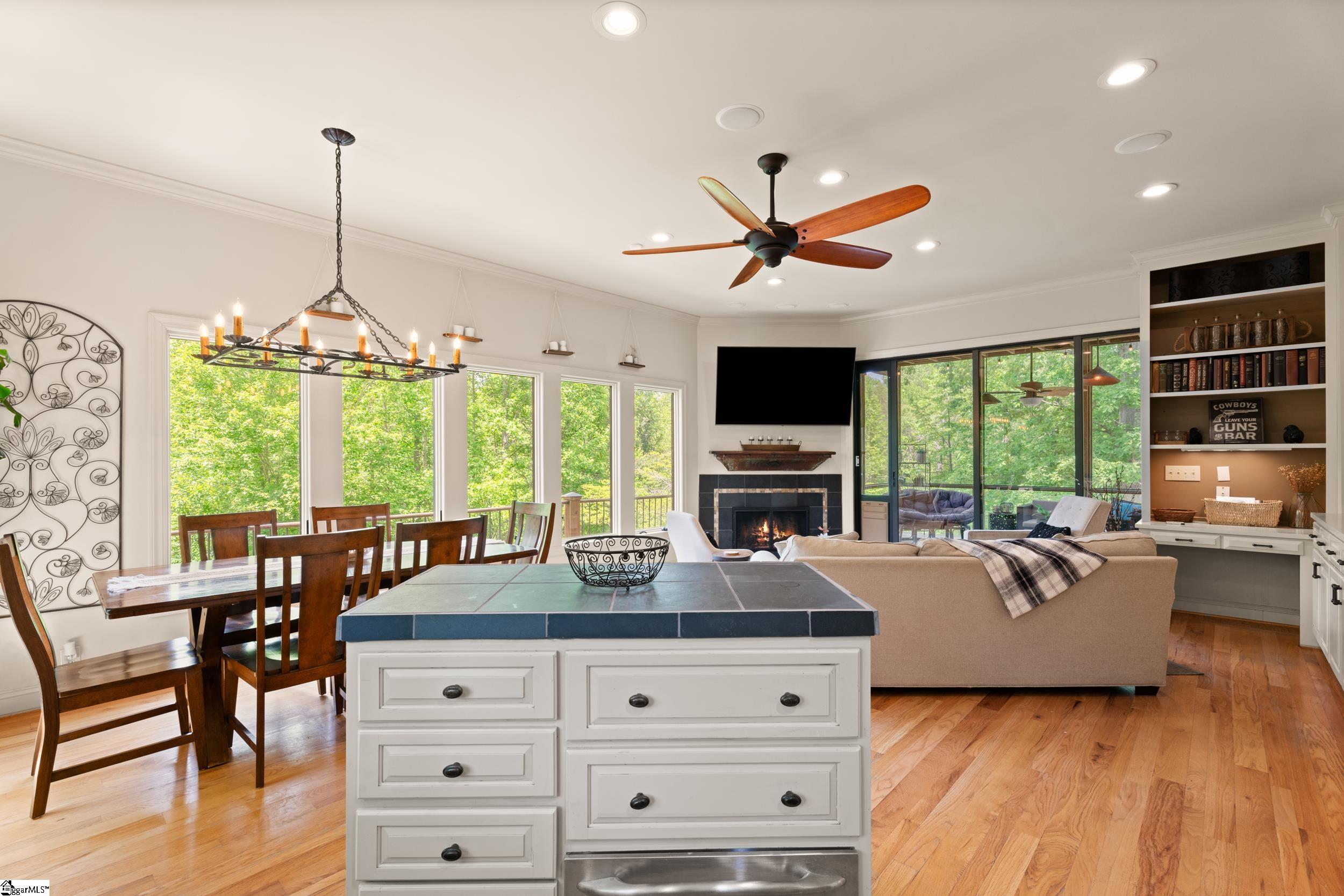 707 Lister Road Landrum, SC 29356 - Photo 6 of 28