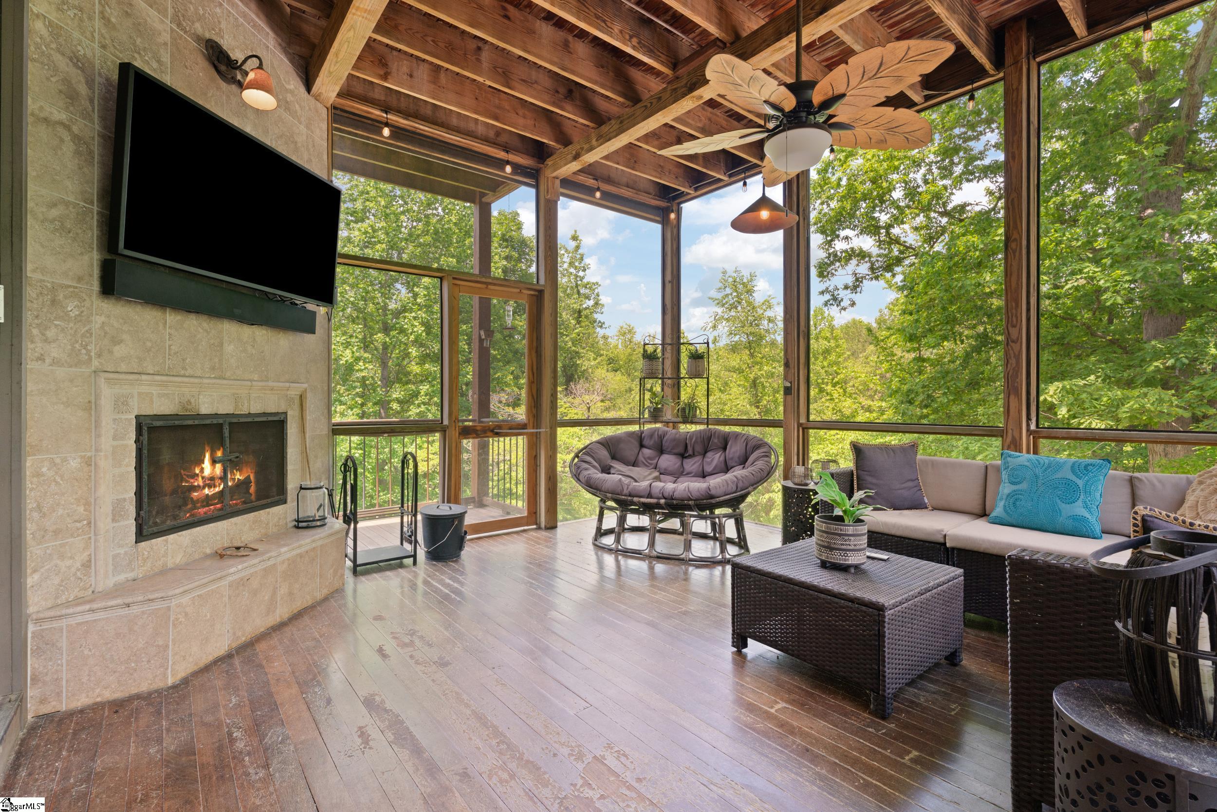 707 Lister Road Landrum, SC 29356 - Photo 10 of 28