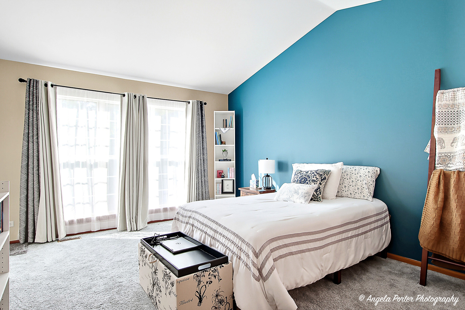 911 Ann Arbor Lane, Unit 253 Vernon Hills, IL 60061 - Photo 19 of 26 a bedroom with a bed and a window