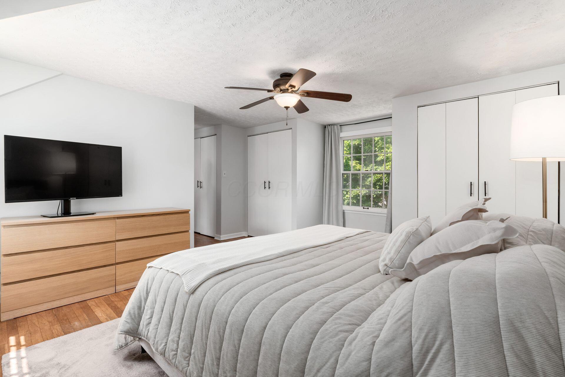128 South Kellner Road Columbus, OH 43209 - Photo 29 of 53 Master/Primary Bedroom - 12'10" x 12'9"