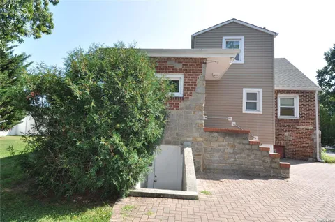 $550,000 | 885 Hawkins Boulevard, Copiague, NY 11726