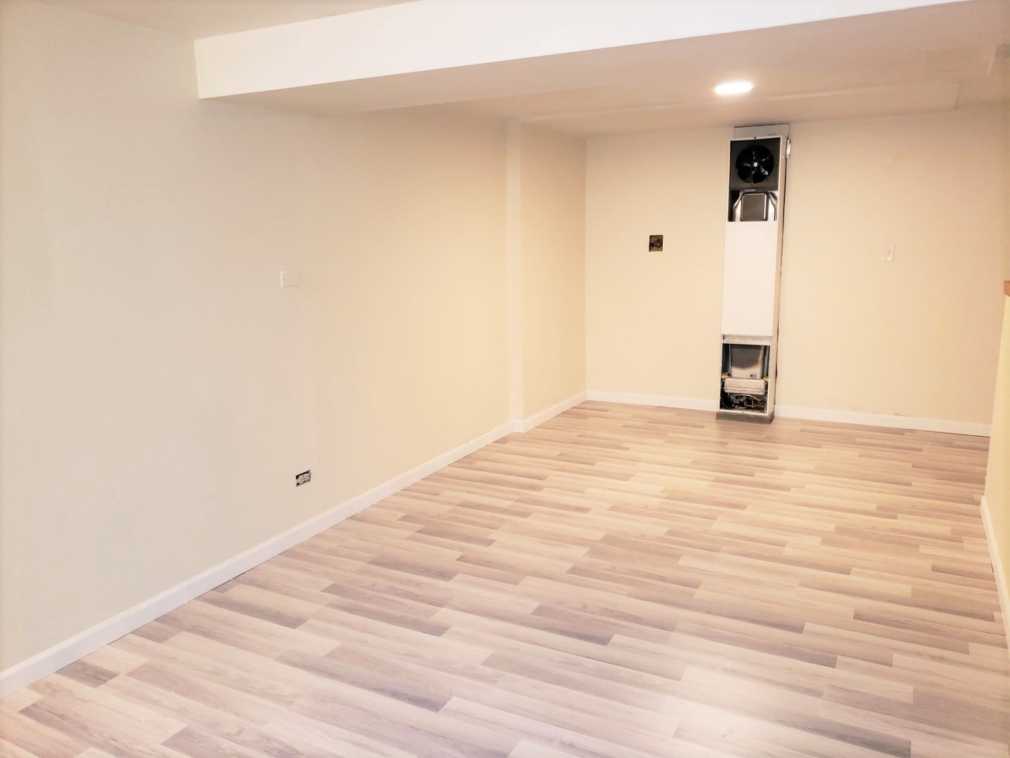 2312 Oakton Street, Unit G Park Ridge, IL 60068 - Photo 4 of 14 a view of empty room with wooden floor
