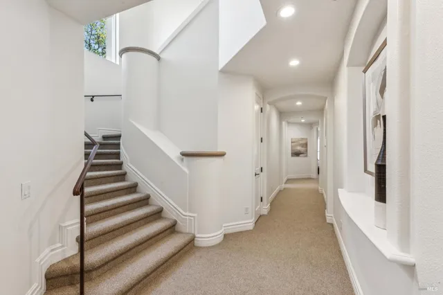 $3,395,000 | 6 Old Coach Road, Napa, CA 94558