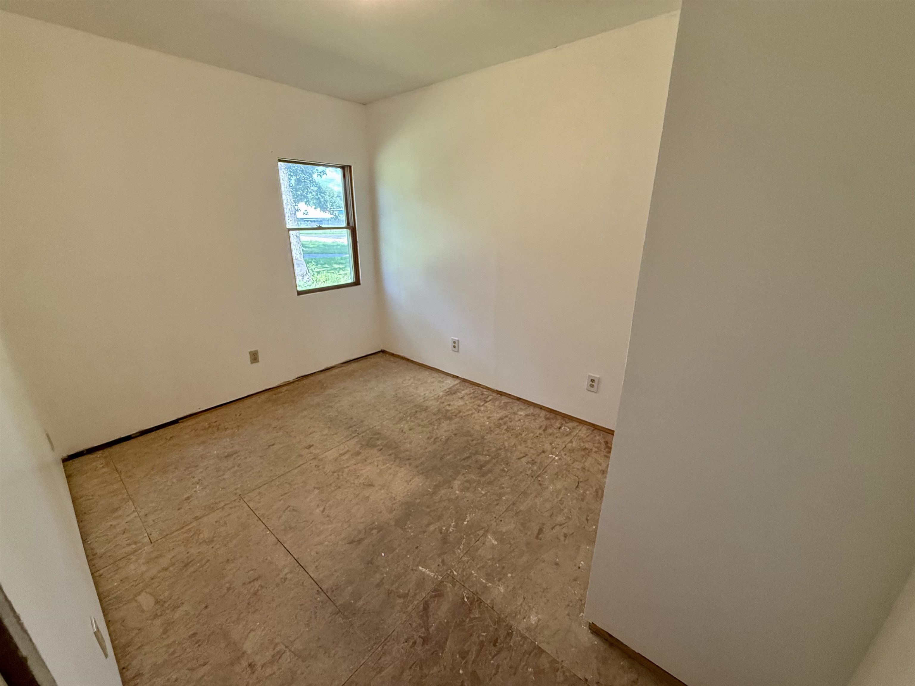 305 Rosedale Avenue Fox Lake, WI 53933 - Photo 12 of 46 Gallery Image 12