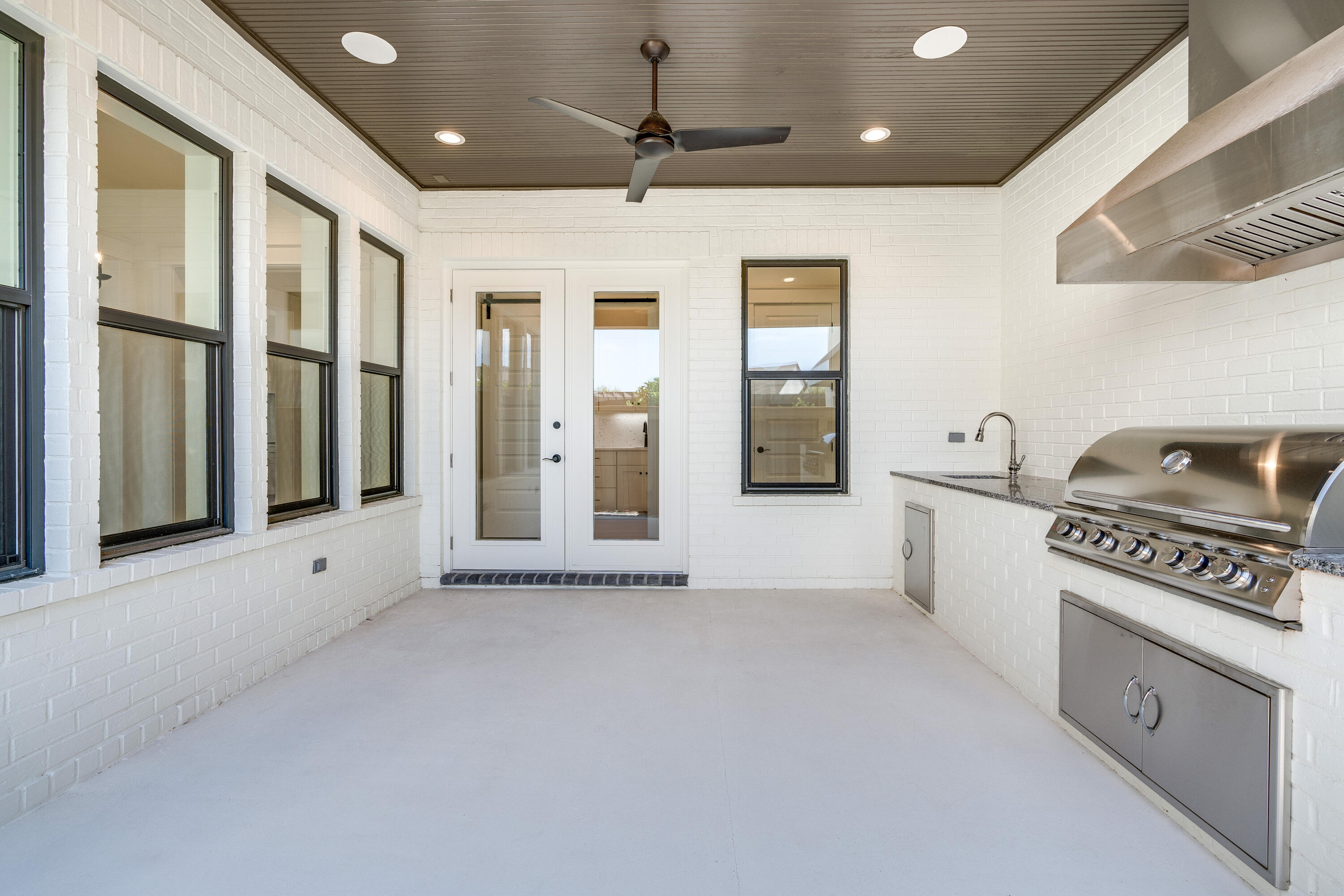 406 Ridgewalk Circle Santa Rosa Beach, FL 32459 - Photo 22 of 69 a view of an empty room with window and cabinet