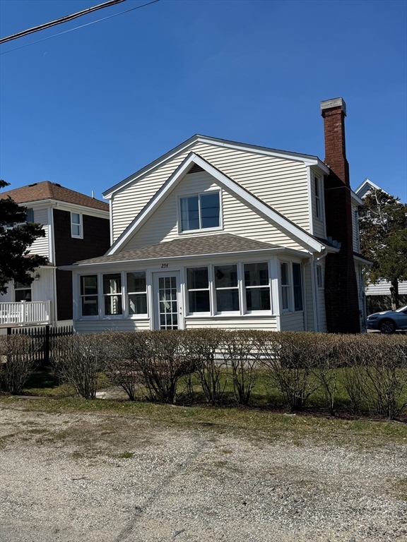 254 Gurnet Road Duxbury, MA 02332 - Photo 2 of 24