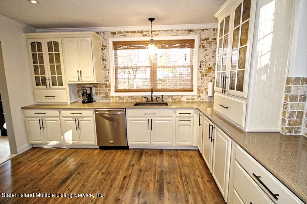 489 Clove Road Staten Island, NY 10310 - Photo 13 of 39 IMG_5482
