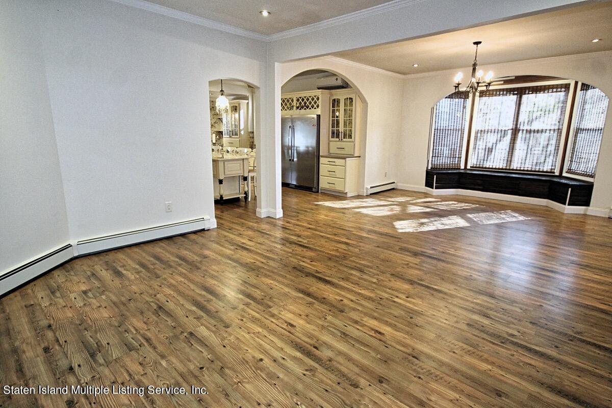 489 Clove Road Staten Island, NY 10310 - Photo 8 of 39 IMG_5455