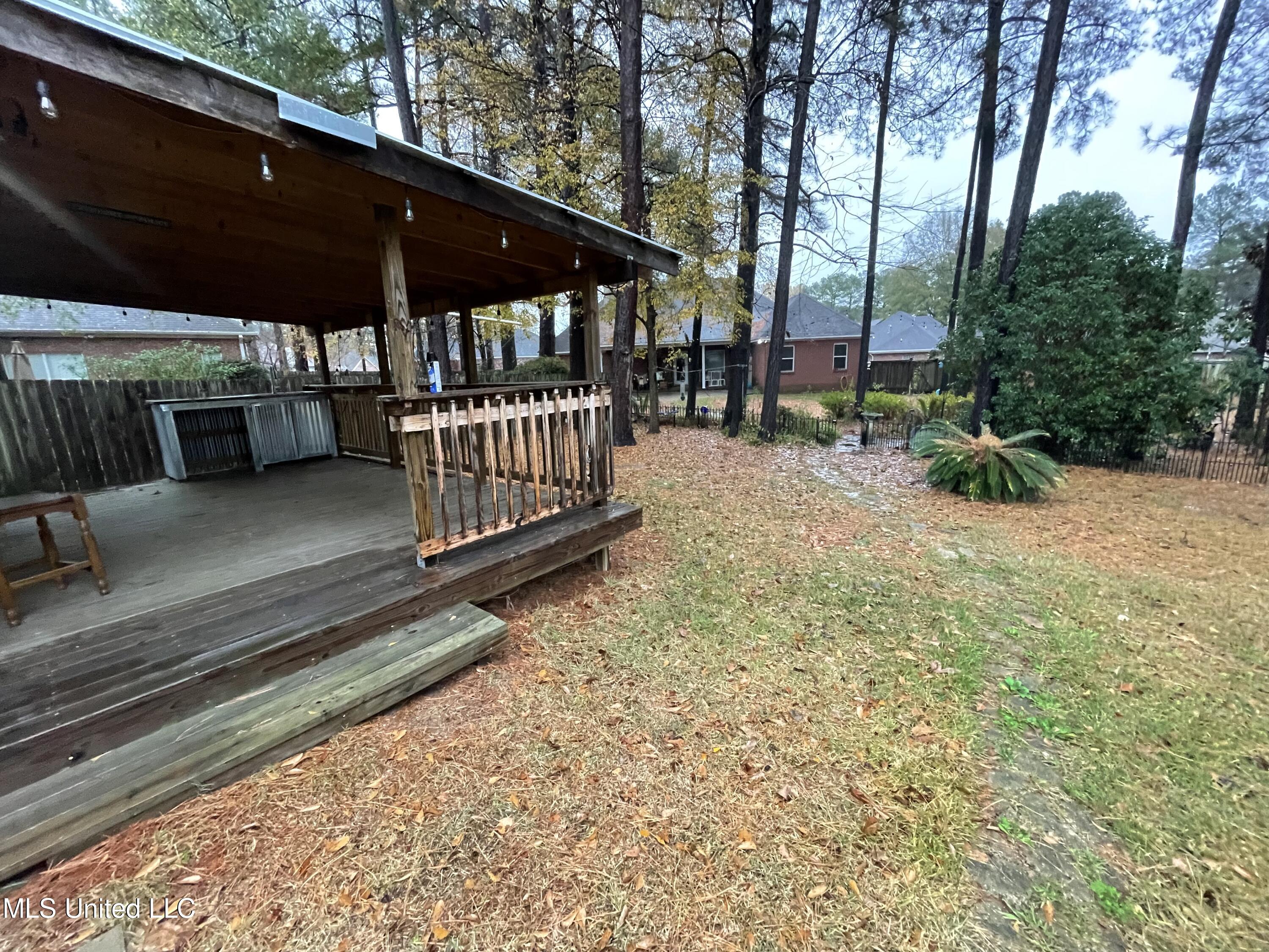 410 Forest Lane Ridgeland, MS 39157 - Photo 12 of 50 219DC132-E8C7-4434-832D-AD65B1DF218E