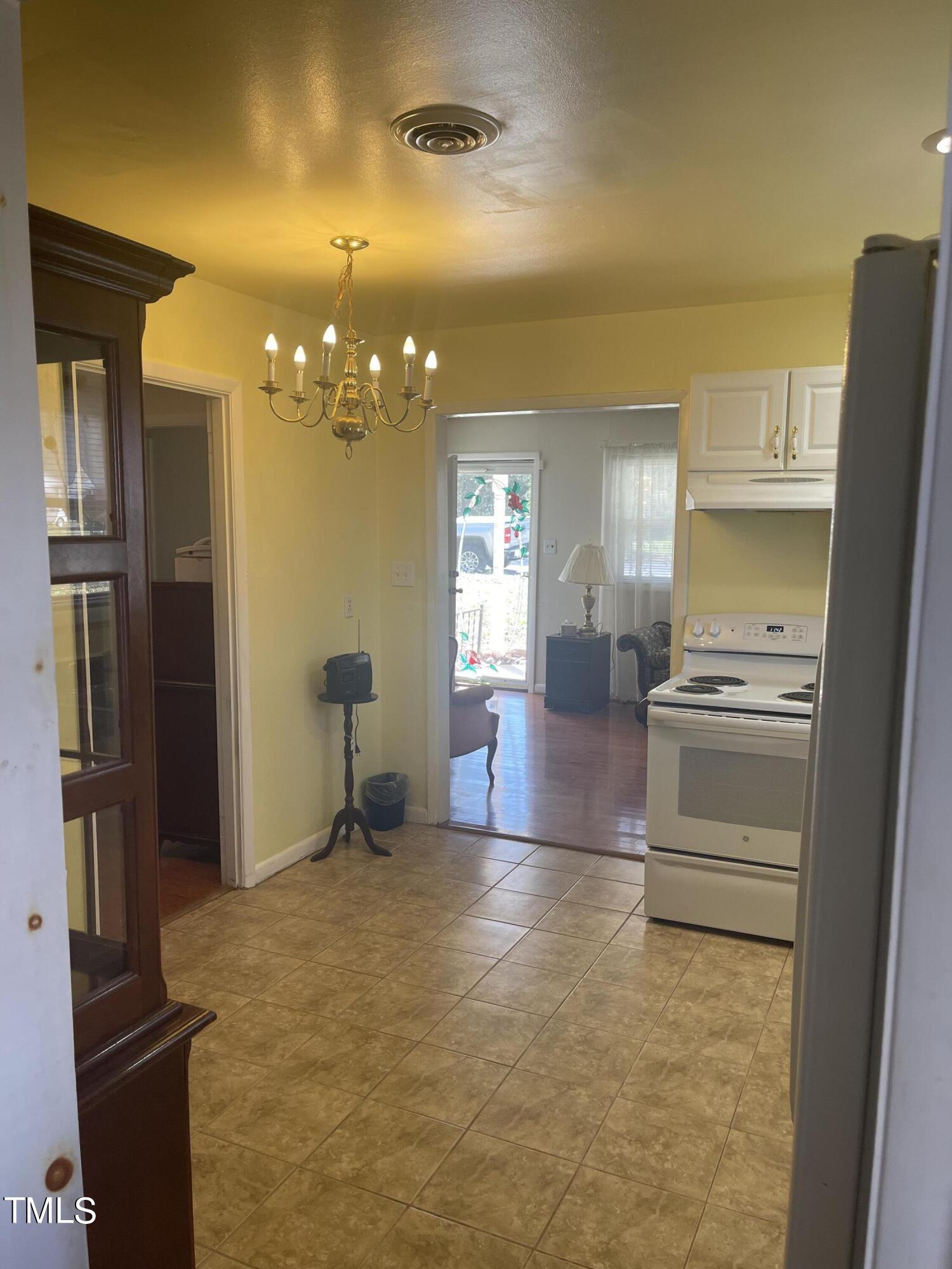 607 Calloway Drive Raleigh, NC 27610 - Photo 6 of 16 IMG_1488