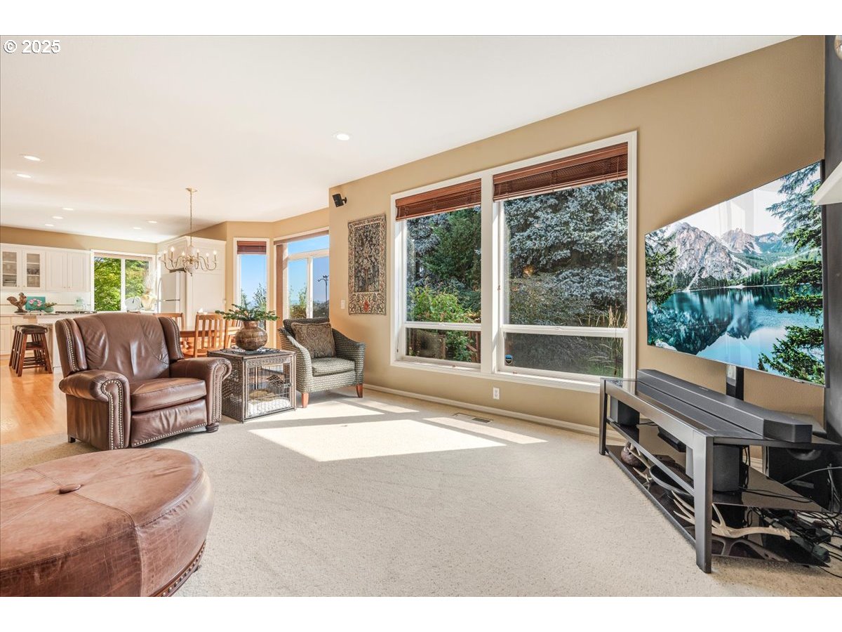 8336 Southwest 187th Avenue Beaverton, OR 97007 - Photo 21 of 48