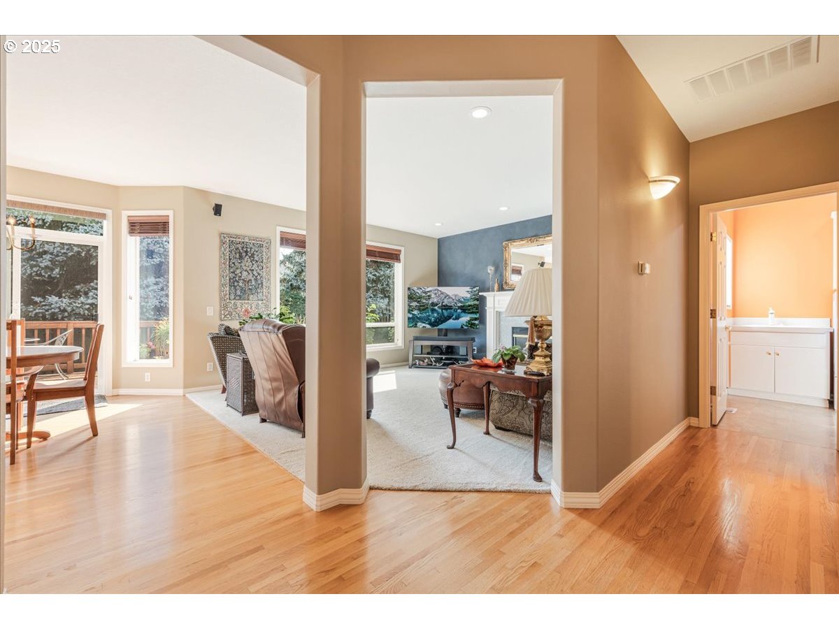 8336 Southwest 187th Avenue Beaverton, OR 97007 - Photo 23 of 48