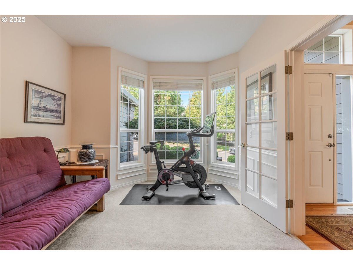 8336 Southwest 187th Avenue Beaverton, OR 97007 - Photo 5 of 48