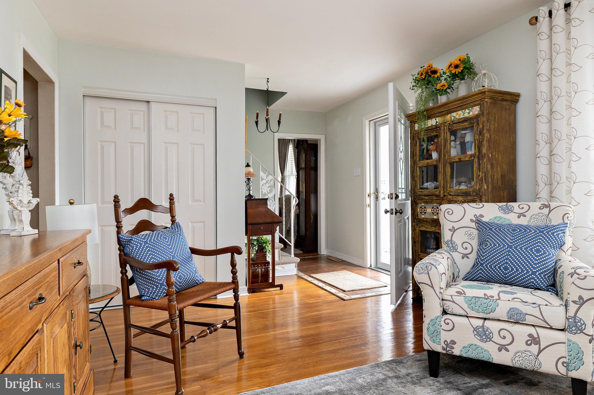 312 Croce Avenue Gibbstown, NJ 08027 - Photo 11 of 55 Foyer entrance opens to living room