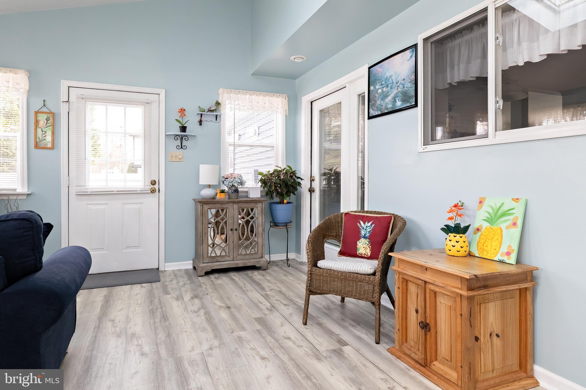 312 Croce Avenue Gibbstown, NJ 08027 - Photo 24 of 55 Sunroom