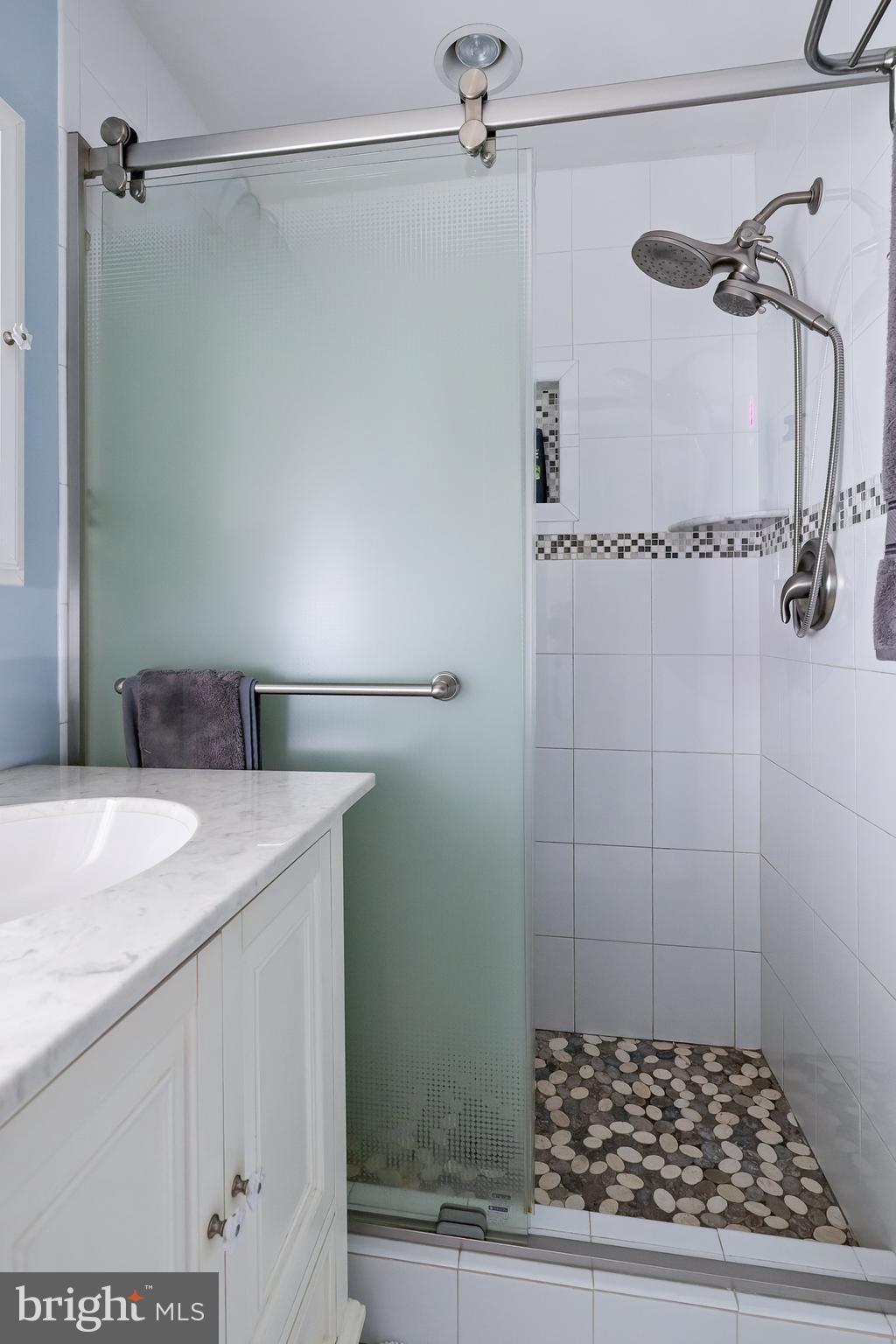 312 Croce Avenue Gibbstown, NJ 08027 - Photo 32 of 55 Primary full bath