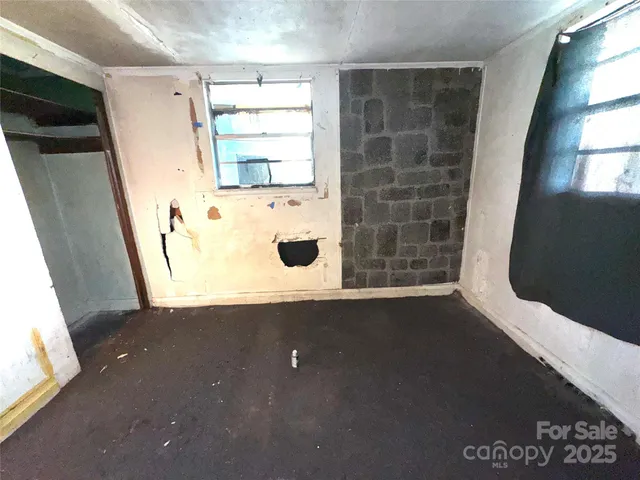 a view of a storage & utility room