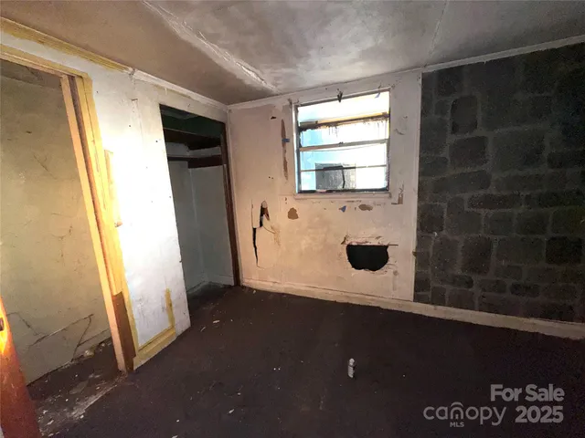 a view of a storage & utility room