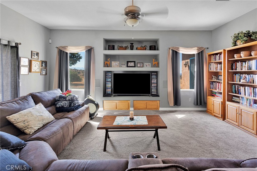 9550 Lucerne Road Apple Valley, CA 92308 - Photo 14 of 64 Gallery Image 14