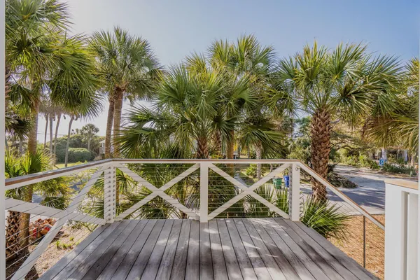 $4,000,000 | 720 West Ashley Avenue, Folly Beach, SC 29439
