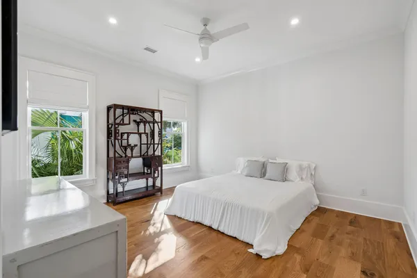 $4,000,000 | 720 West Ashley Avenue, Folly Beach, SC 29439