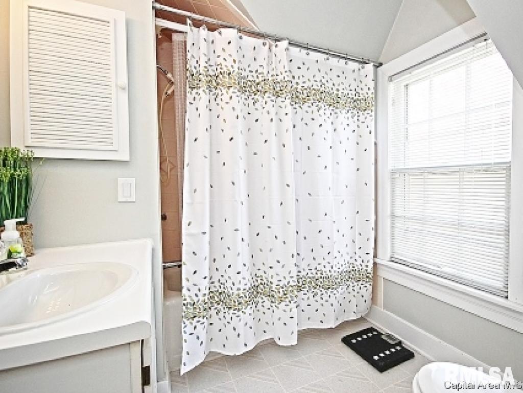2147 Bates Springfield, IL 62704 - Photo 20 of 25 Gallery Image 20