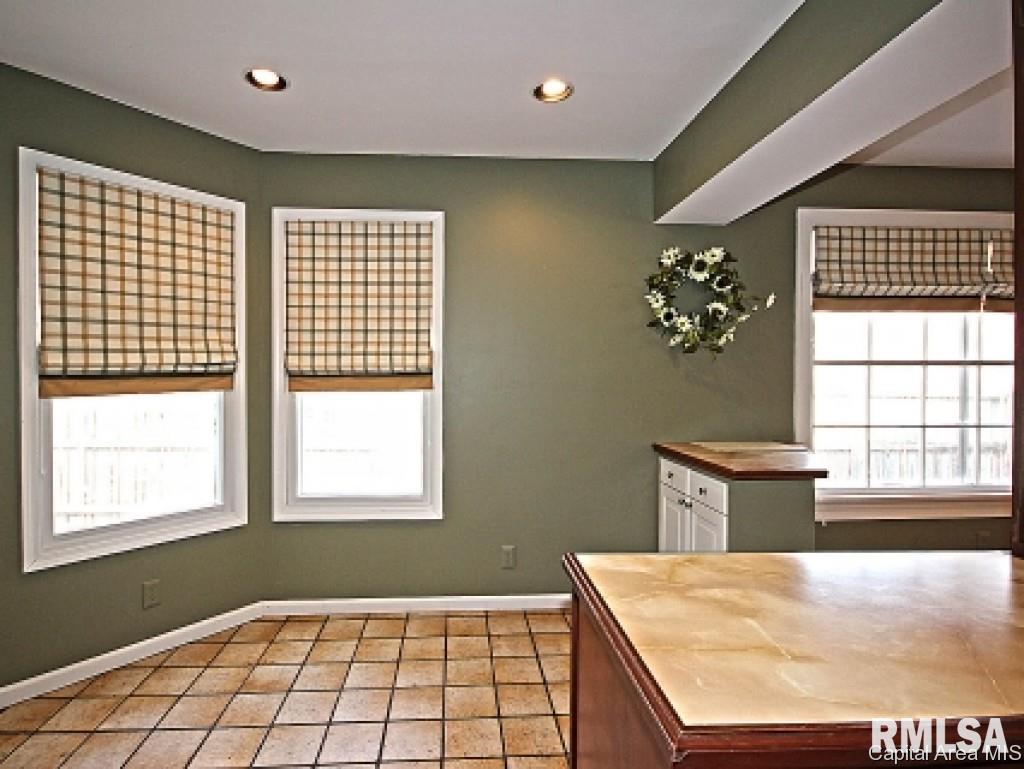 2147 Bates Springfield, IL 62704 - Photo 7 of 25 Gallery Image 7