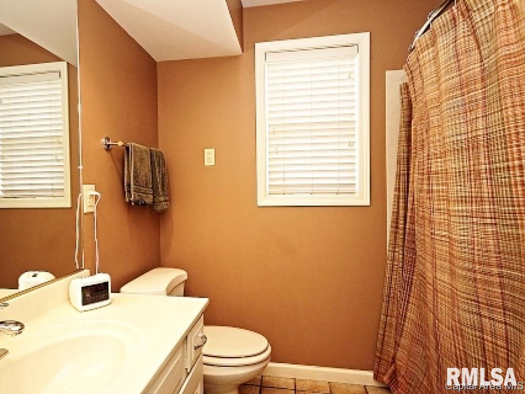 2147 Bates Springfield, IL 62704 - Photo 9 of 25 Gallery Image 9